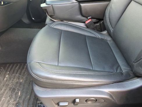 New 2025 GMC Sierra 1500 Elevation image 26