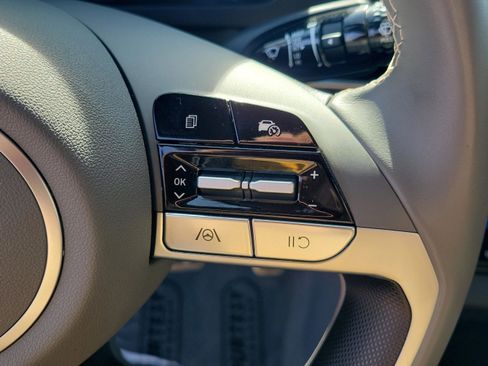 Used 2025 Hyundai Elantra Sport image 19