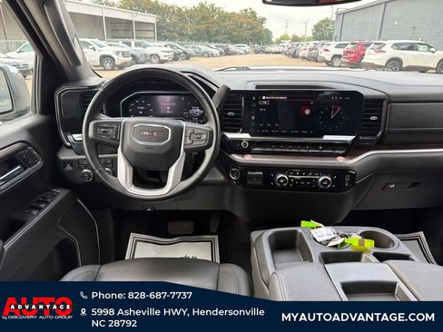 Used 2025 GMC Sierra 1500 SLT AWD/4WD image 29