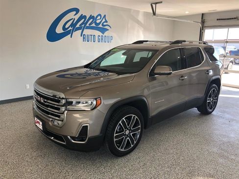 Used 2023 GMC Acadia SLT w/ Technology Package image 1