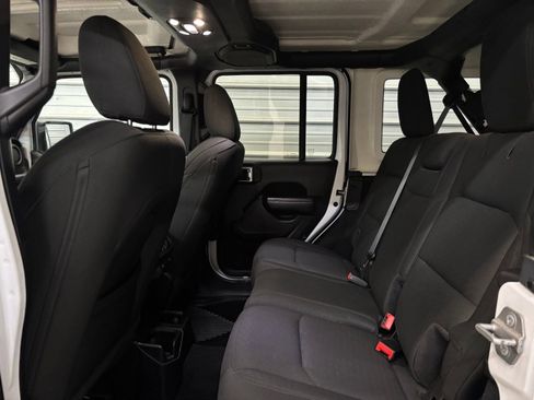 Used 2020 Jeep Wrangler Unlimited Sport S image 20