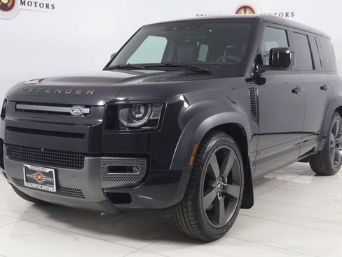 Used 2023 Land Rover Defender 110 V8 image 5