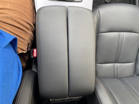 Used 2025 MAZDA CX-90 3.3 Turbo w/ Preferred Package image 10