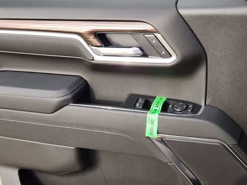 New 2026 Chevrolet Silverado 1500 LT image 17