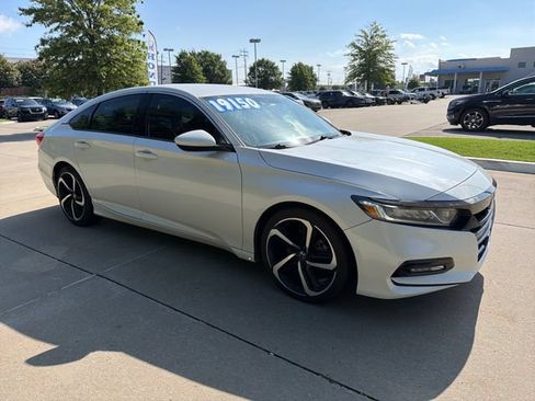 Used 2020 Honda Accord Sport image 7