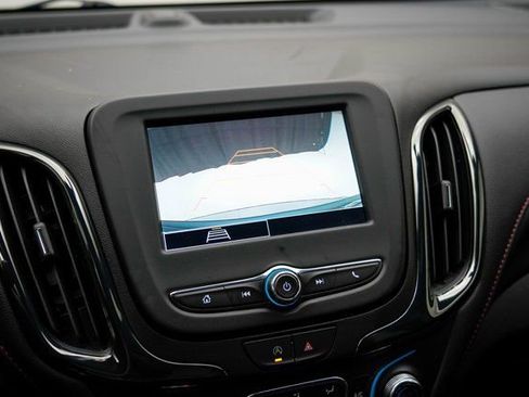 Used 2022 Chevrolet Equinox RS w/ LPO, Floor Liner Package image 28