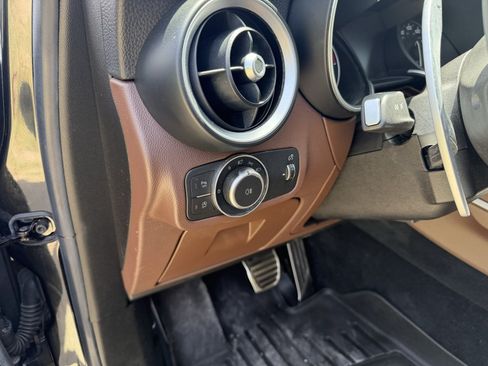Used 2018 Alfa Romeo Stelvio Sport w/ Quick Order Package 22J Sport AWD/4WD image 8