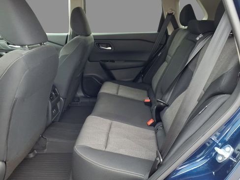 Certified 2026 Nissan Rogue SV AWD/4WD image 6