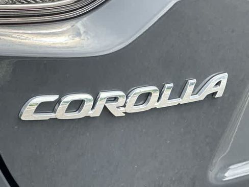 Used 2026 Toyota Corolla LE FWD image 17
