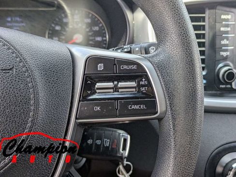 Used 2019 Kia Sorento AWD image 28