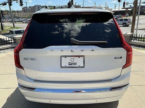 Certified 2023 Volvo XC90 B6 Ultimate w/ Protection Package Premier AWD/4WD image 9