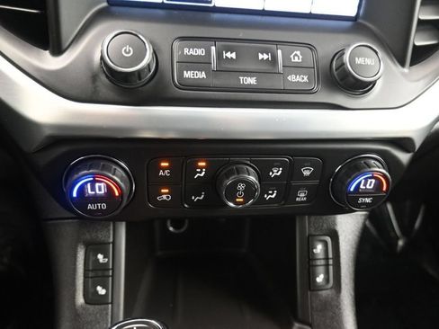 Used 2018 GMC Acadia SLT FWD image 20