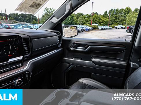 Used 2025 GMC Sierra 1500 SLT RWD image 43
