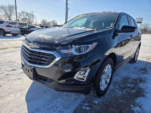 Used 2018 Chevrolet Equinox LT image 3