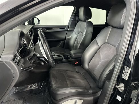 Used 2020 Porsche Macan image 15