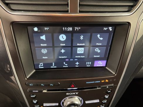 Certified 2017 Ford Explorer Limited w/ Equipment Group 301A image 10