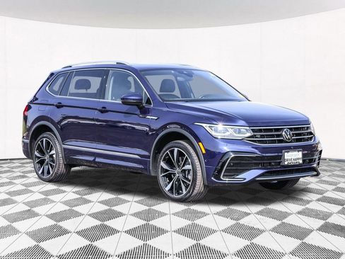 Used 2023 Volkswagen Tiguan SEL R-Line image 11
