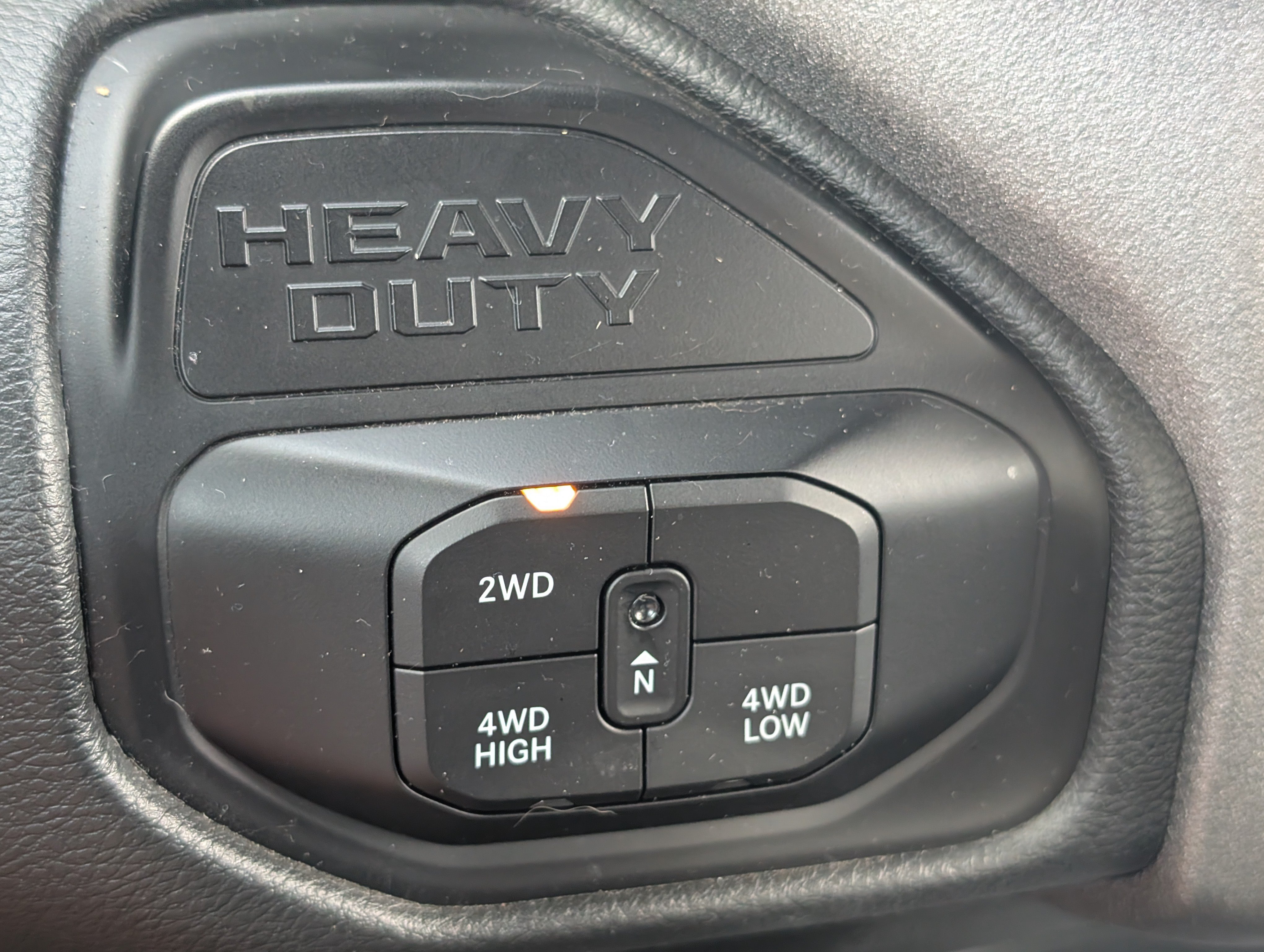 Used 2025 RAM 3500 Tradesman w/ Chrome Appearance Group AWD/4WD image 9