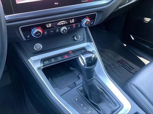 Used 2020 Audi Q3 2.0T Premium Plus w/ Premium Plus Package AWD/4WD image 23