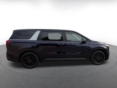 Used 2026 Kia Carnival FWD image 16