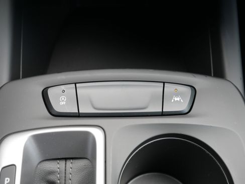 Used 2024 Chevrolet Trax LS w/ LS Convenience Package image 32