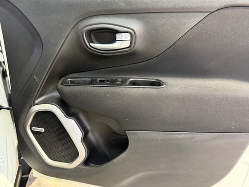 Used 2021 Jeep Renegade Latitude w/ Sun & Sound Group FWD image 37