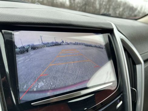 Used 2013 Cadillac SRX Luxury image 15