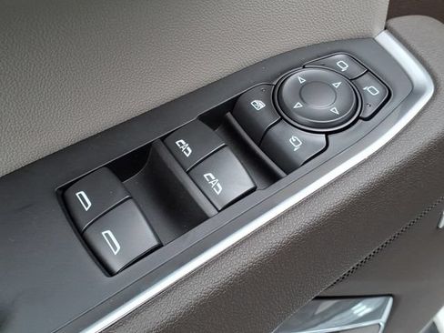 New 2026 GMC Sierra 1500 SLT AWD/4WD image 23