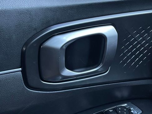 Used 2022 Kia Sorento S image 13