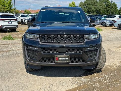New 2026 Jeep Grand Cherokee L Limited AWD/4WD image 3