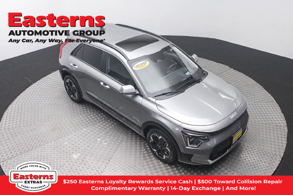 Used 2023 Kia Niro Wave w/ Wave Preserve Package FWD image 4