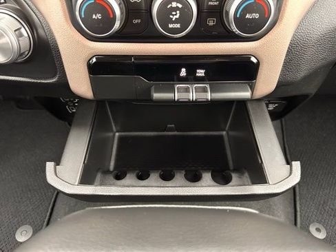 Used 2019 RAM 1500 Laramie image 23