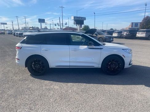 New 2025 Lincoln Corsair Grand Touring w/ Equipment Group 301A AWD/4WD image 7