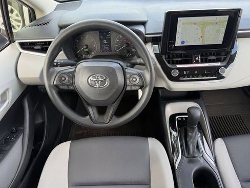Used 2024 Toyota Corolla LE image 12