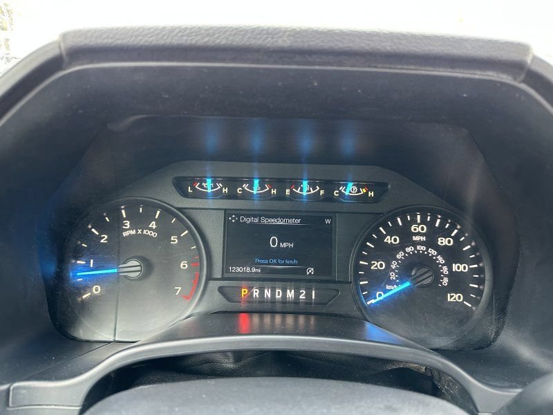 Used 2017 Ford F150 XL w/ Equipment Group 101A Mid AWD/4WD image 15