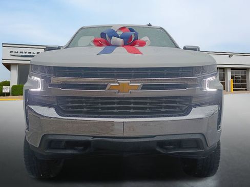 Used 2022 Chevrolet Silverado 1500 LT image 9