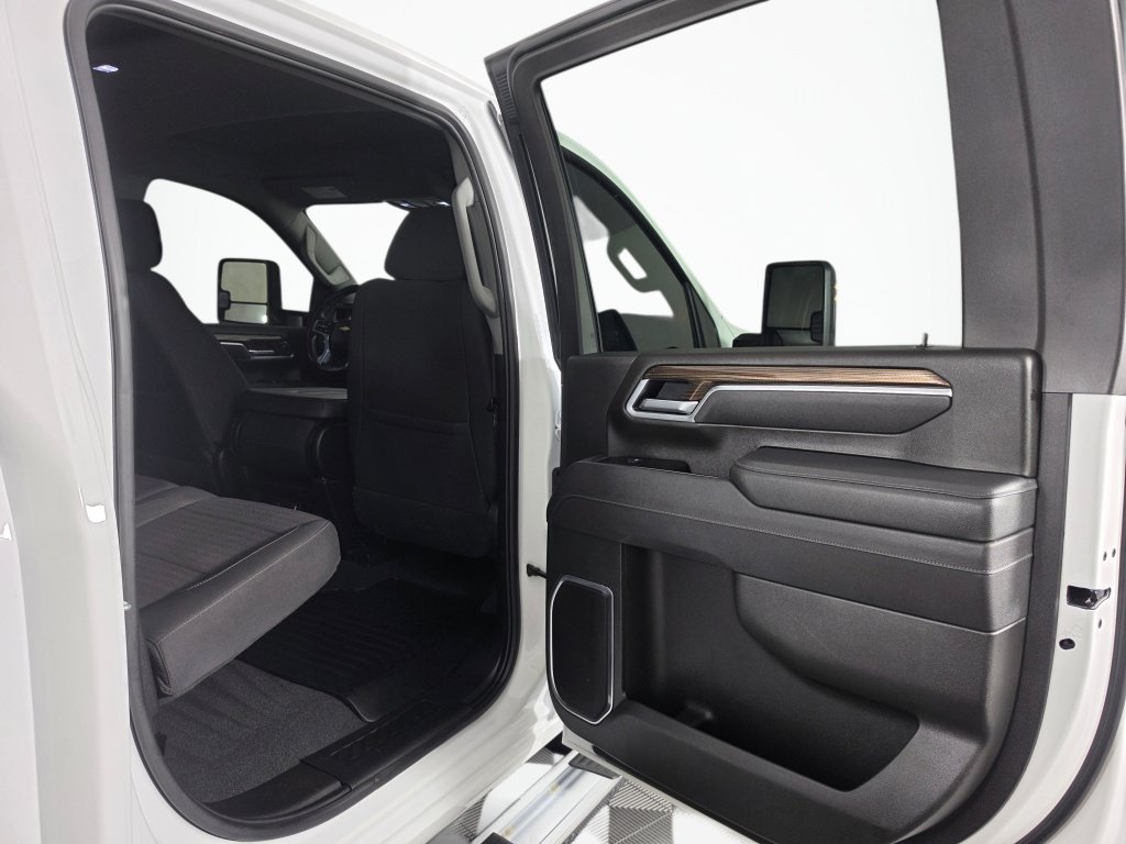 Used 2025 Chevrolet Silverado 2500 LT w/ Convenience Package AWD/4WD image 35