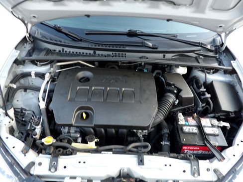 Used 2014 Toyota Corolla LE Premium image 29