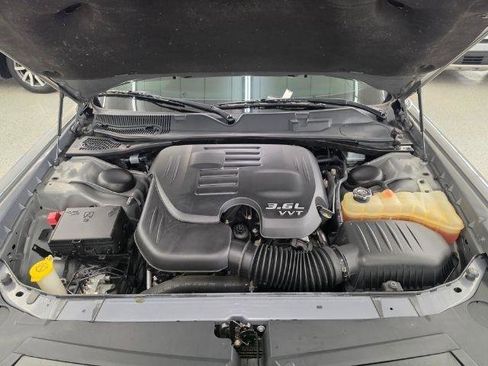 Used 2018 Dodge Challenger SXT RWD image 35
