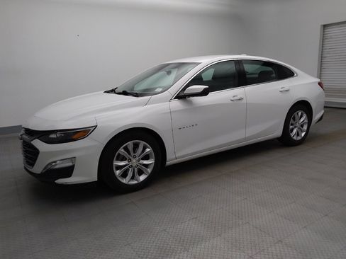 Used 2022 Chevrolet Malibu LT FWD image 2