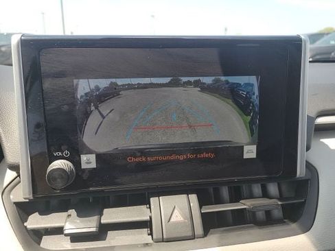 Certified 2025 Toyota RAV4 XLE w/ Convenience Package AWD/4WD image 18