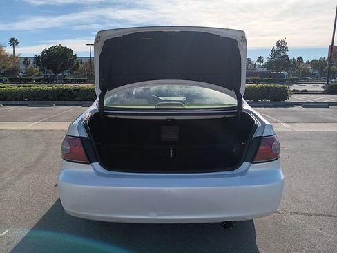 Used 2004 Lexus ES 330 image 9