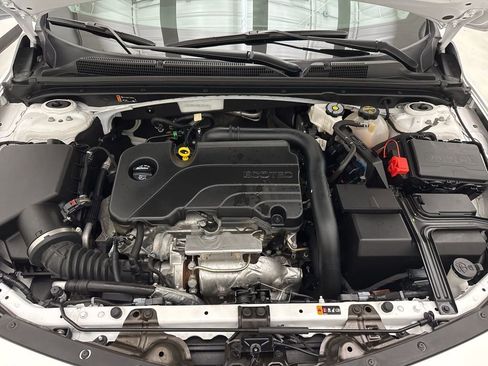 Used 2024 Chevrolet Malibu LT image 38