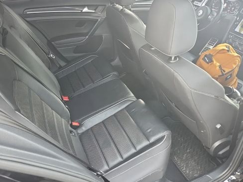 Used 2019 Volkswagen Golf 4-Door AWD/4WD image 7