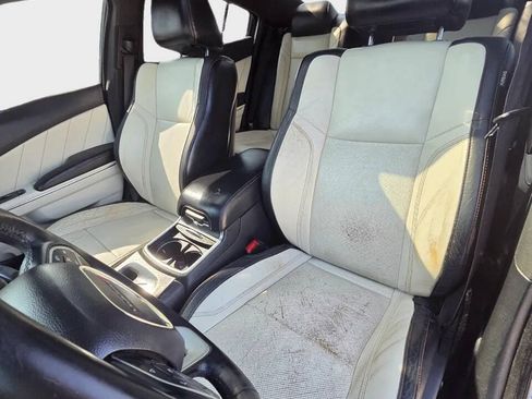 Used 2015 Dodge Charger R/T w/ Plus Group RWD image 10