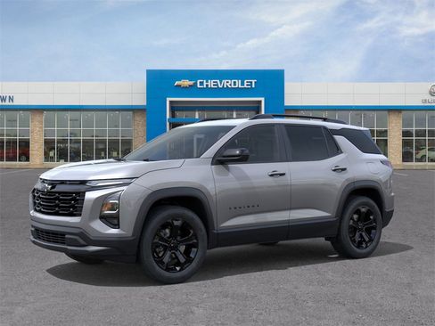 New 2026 Chevrolet Equinox LT w/ Convenience Package II image 2