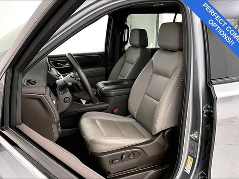 Used 2024 Chevrolet Suburban Z71 w/ Luxury Package image 34