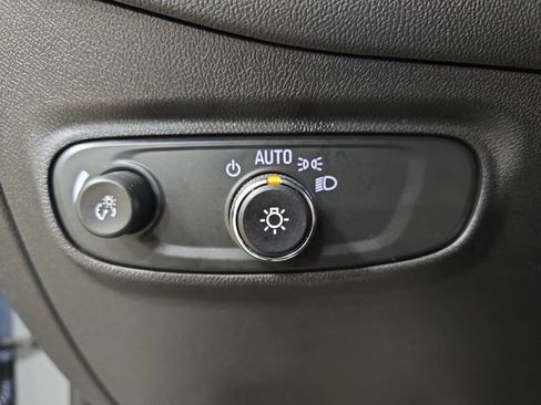 Used 2024 Chevrolet Equinox LT w/ LPO, Floor Liner Package image 28