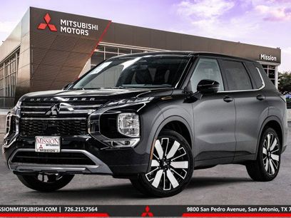 New 2025 Mitsubishi Outlander SE