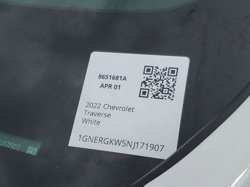Used 2022 Chevrolet Traverse LT image 26